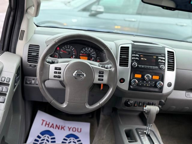 Used 2014 Nissan Frontier SV image 5