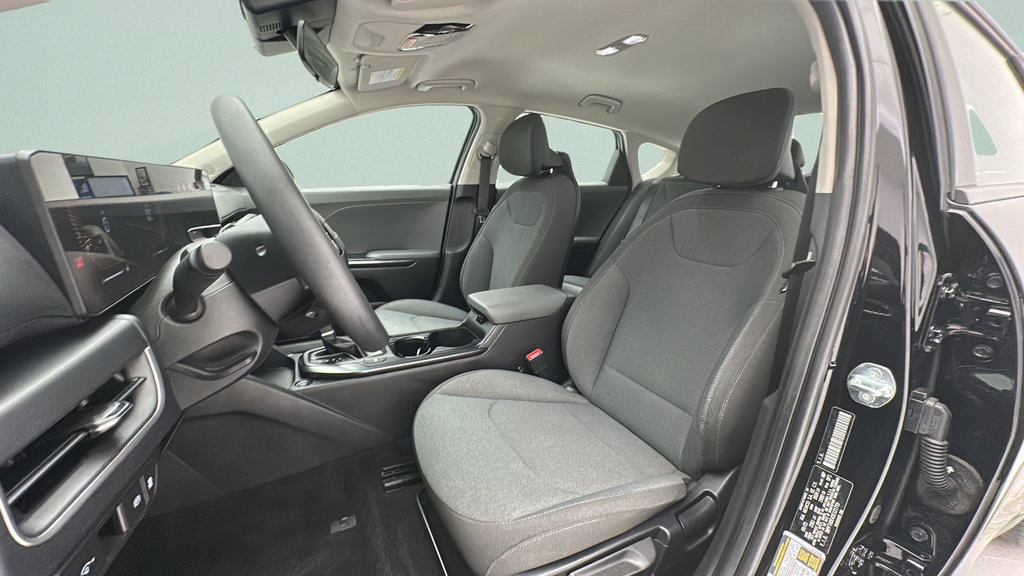 Used 2025 Kia K4 FWD image 13