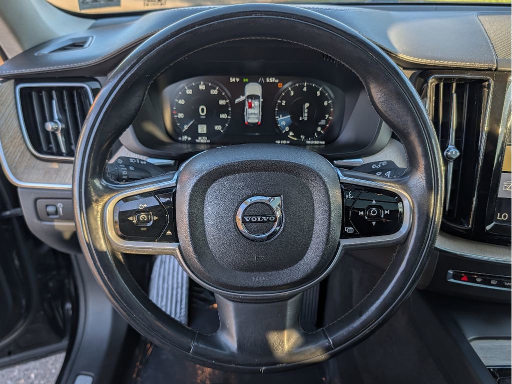 Used 2018 Volvo XC60 T5 Inscription w/ Convenience Package image 18