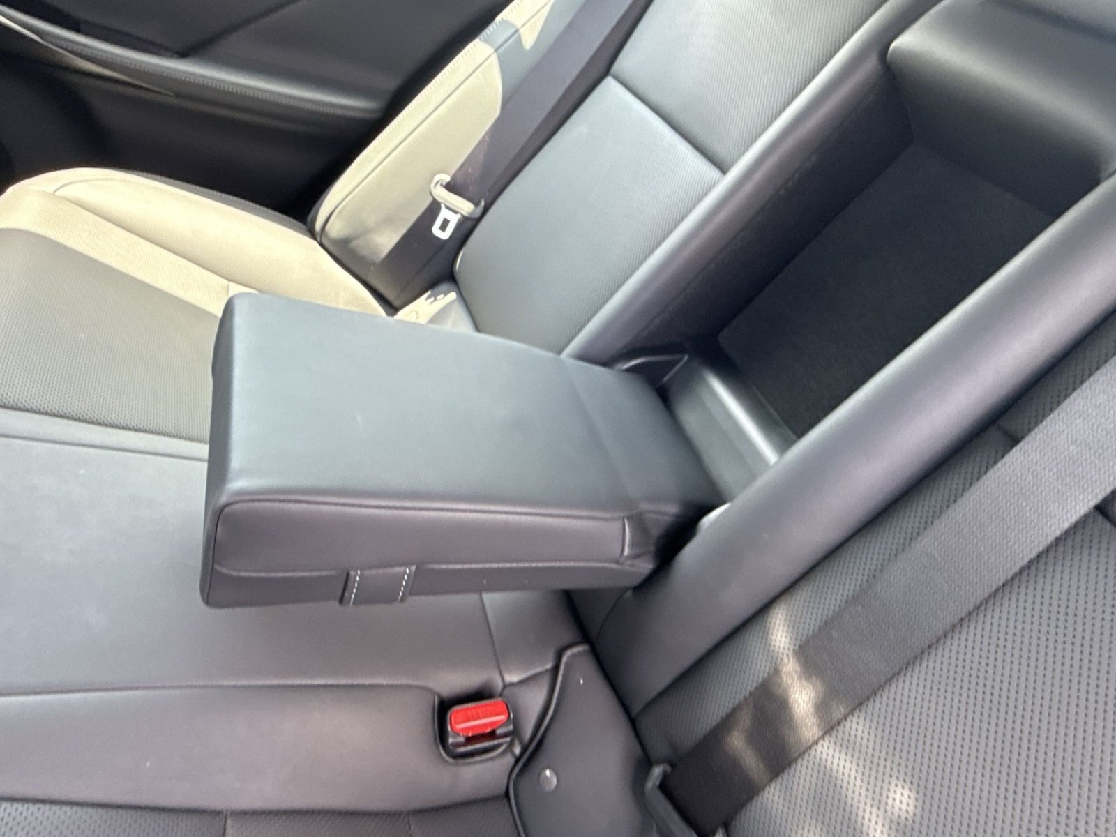 Used 2024 Lexus IS 350 F Sport RWD image 26