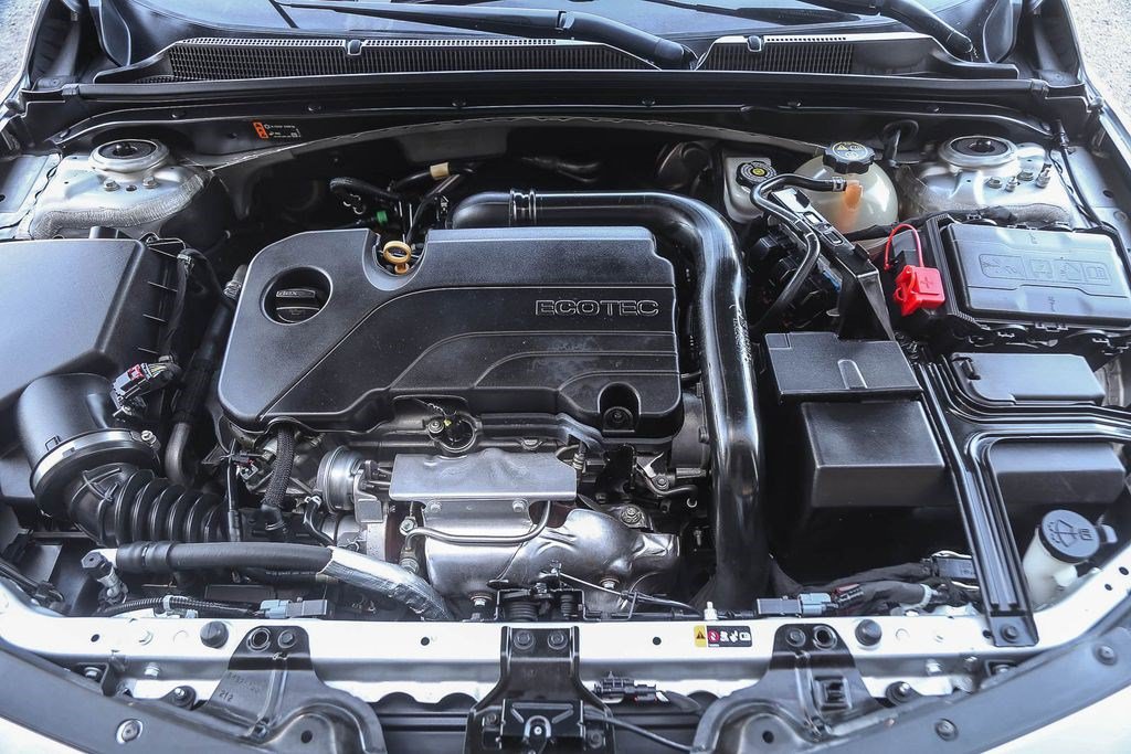 Used 2021 Chevrolet Malibu LT FWD image 26