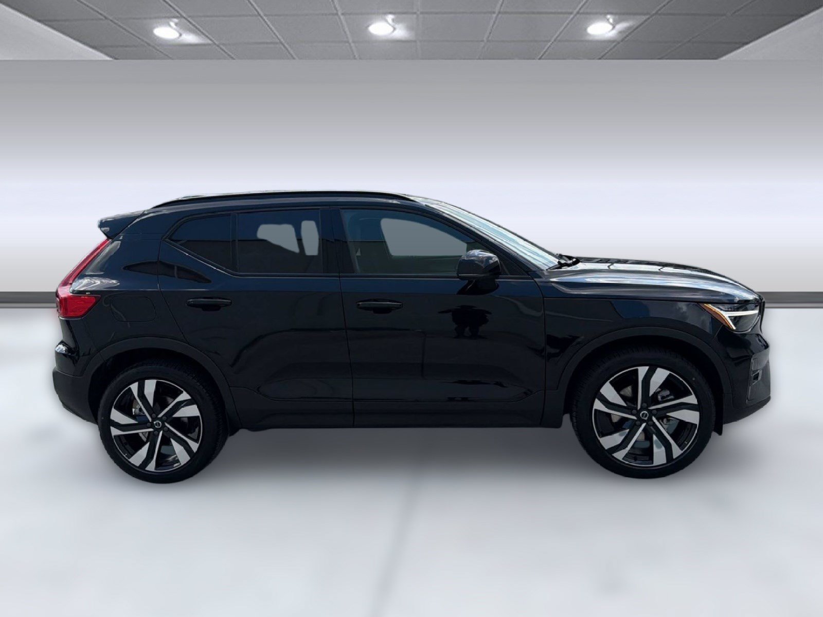 New 2026 Volvo XC40 B5 Plus w/ Climate Package AWD/4WD image 8