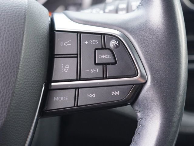 Certified 2021 Toyota Highlander XSE image 23