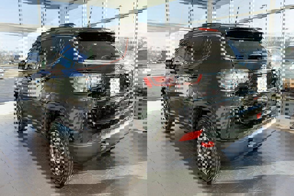 Used 2022 Jeep Compass Trailhawk w/ Trailhawk Elite Group image 4