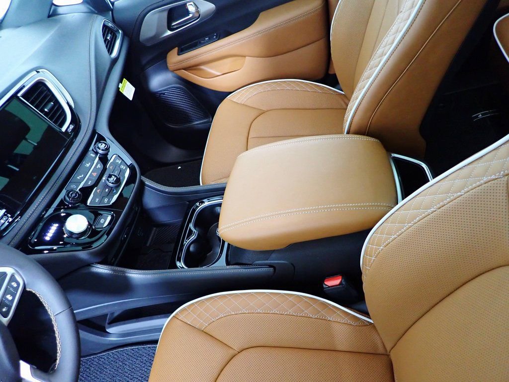 New 2026 Chrysler Pacifica Pinnacle image 32