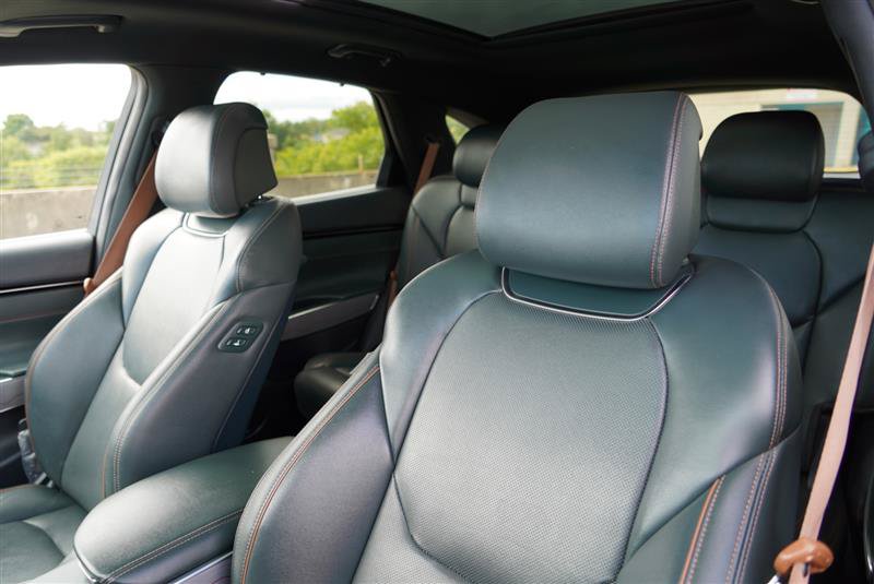 Used 2022 Genesis GV70 2.5T w/ Advanced Package AWD/4WD image 60