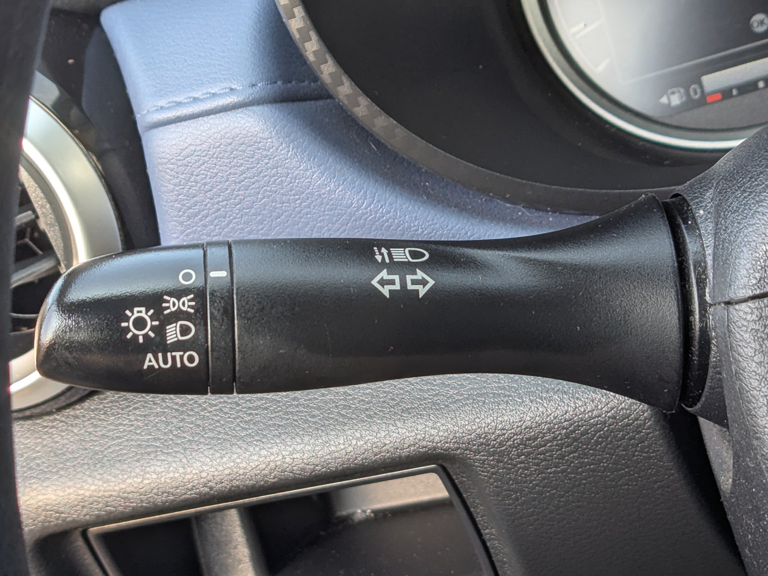 Used 2024 Nissan Versa SV FWD image 26