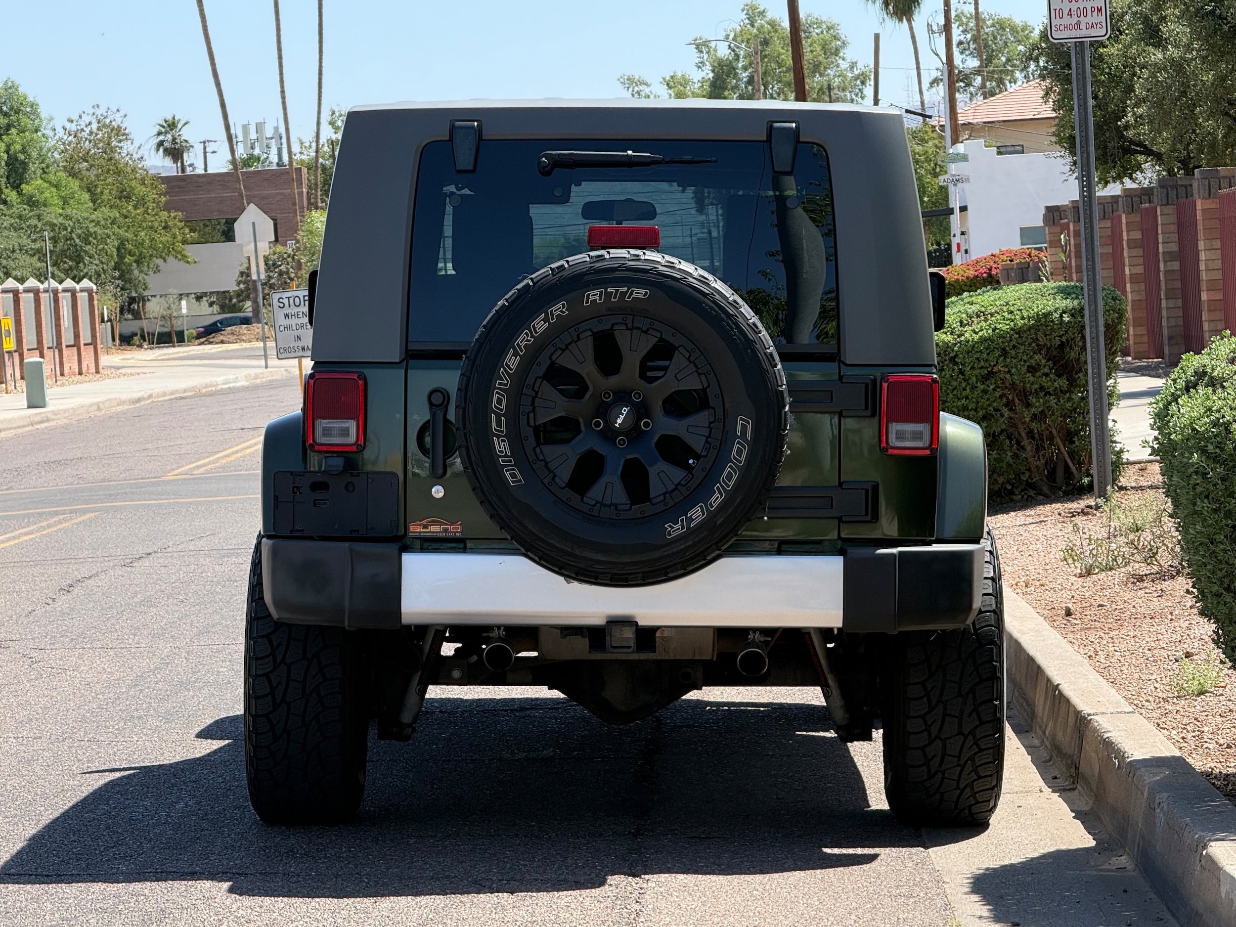 Used 2008 Jeep Wrangler Unlimited Sahara AWD/4WD image 5