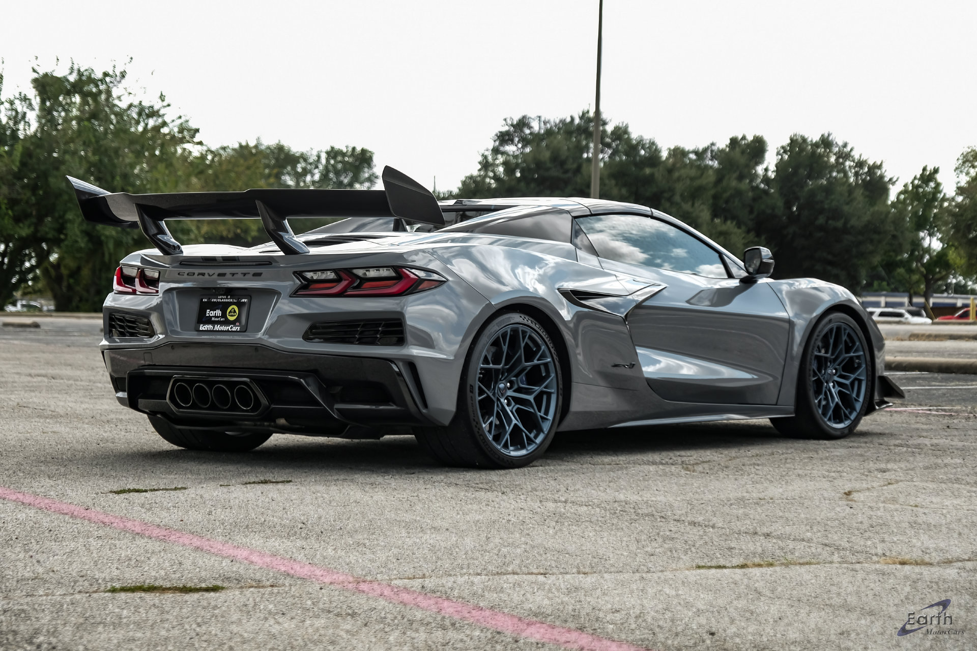 Used 2025 Chevrolet Corvette ZR1 w/ ZR1 Carbon Fiber Aero Package RWD image 25