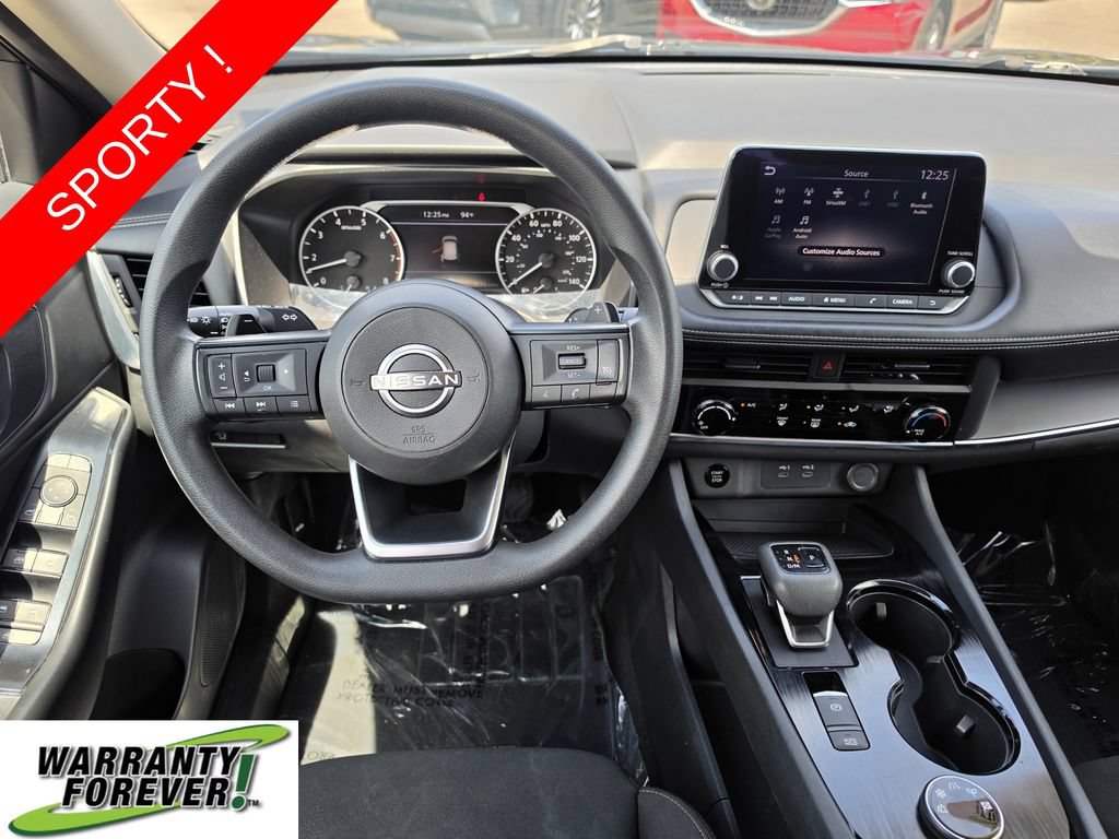Used 2024 Nissan Rogue S AWD/4WD image 10