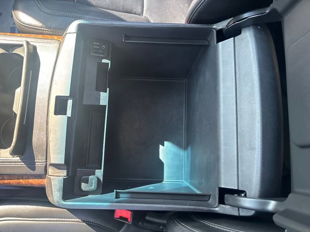 Used 2015 Chevrolet Suburban LTZ image 27