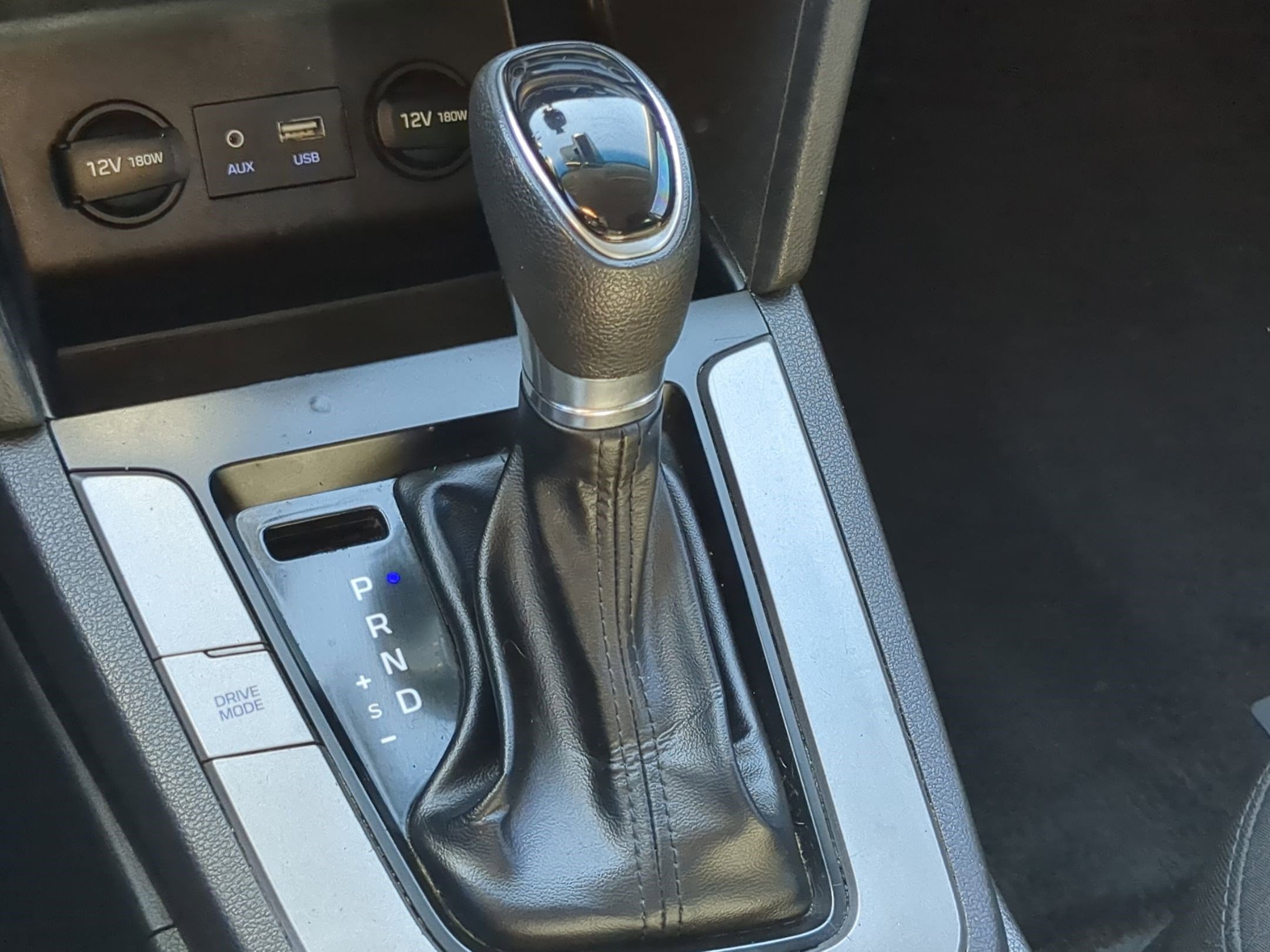 Used 2020 Hyundai Elantra SE w/ Cargo Package (C1) image 26