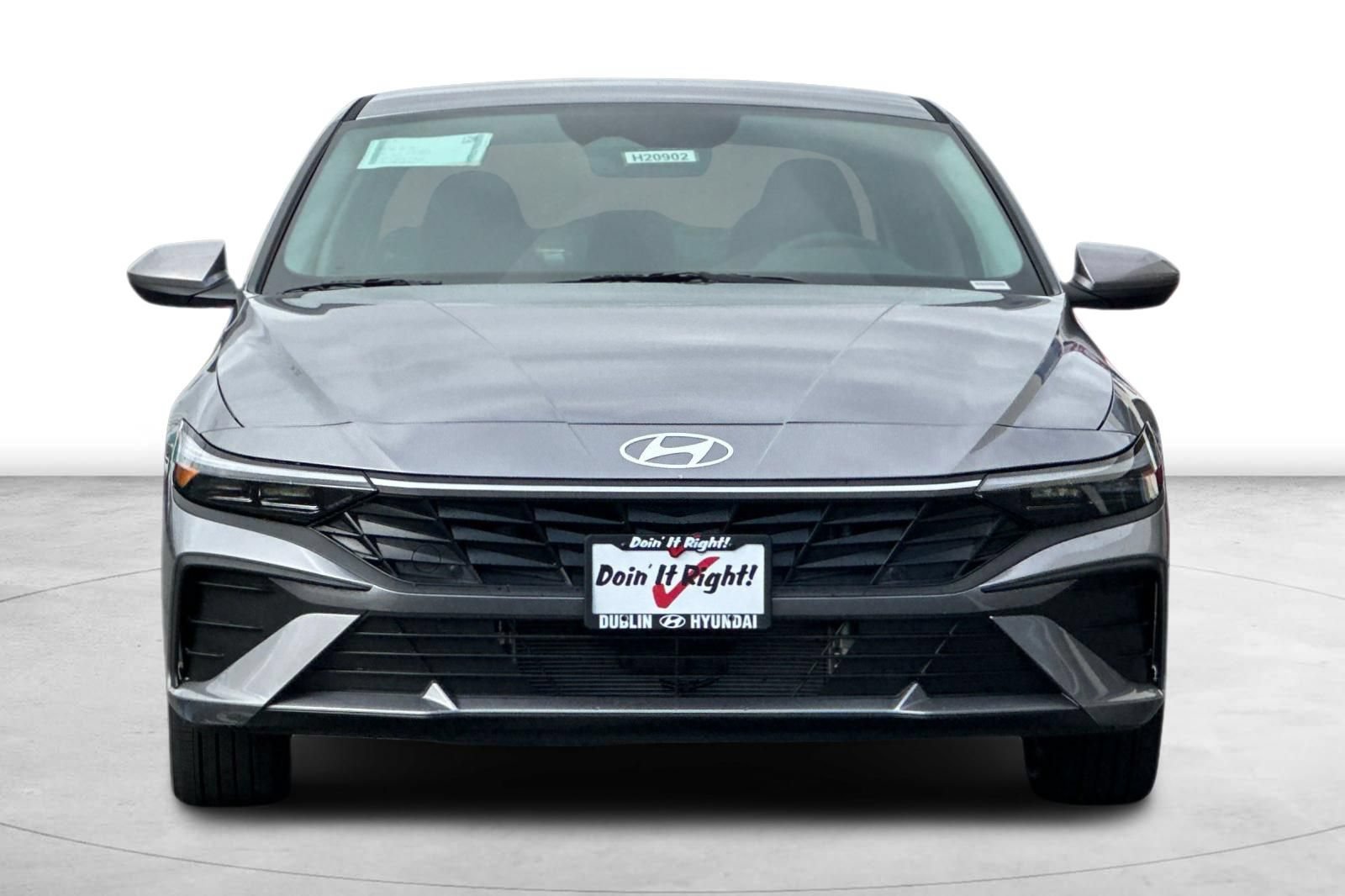Used 2026 Hyundai Elantra Hybrid FWD image 12