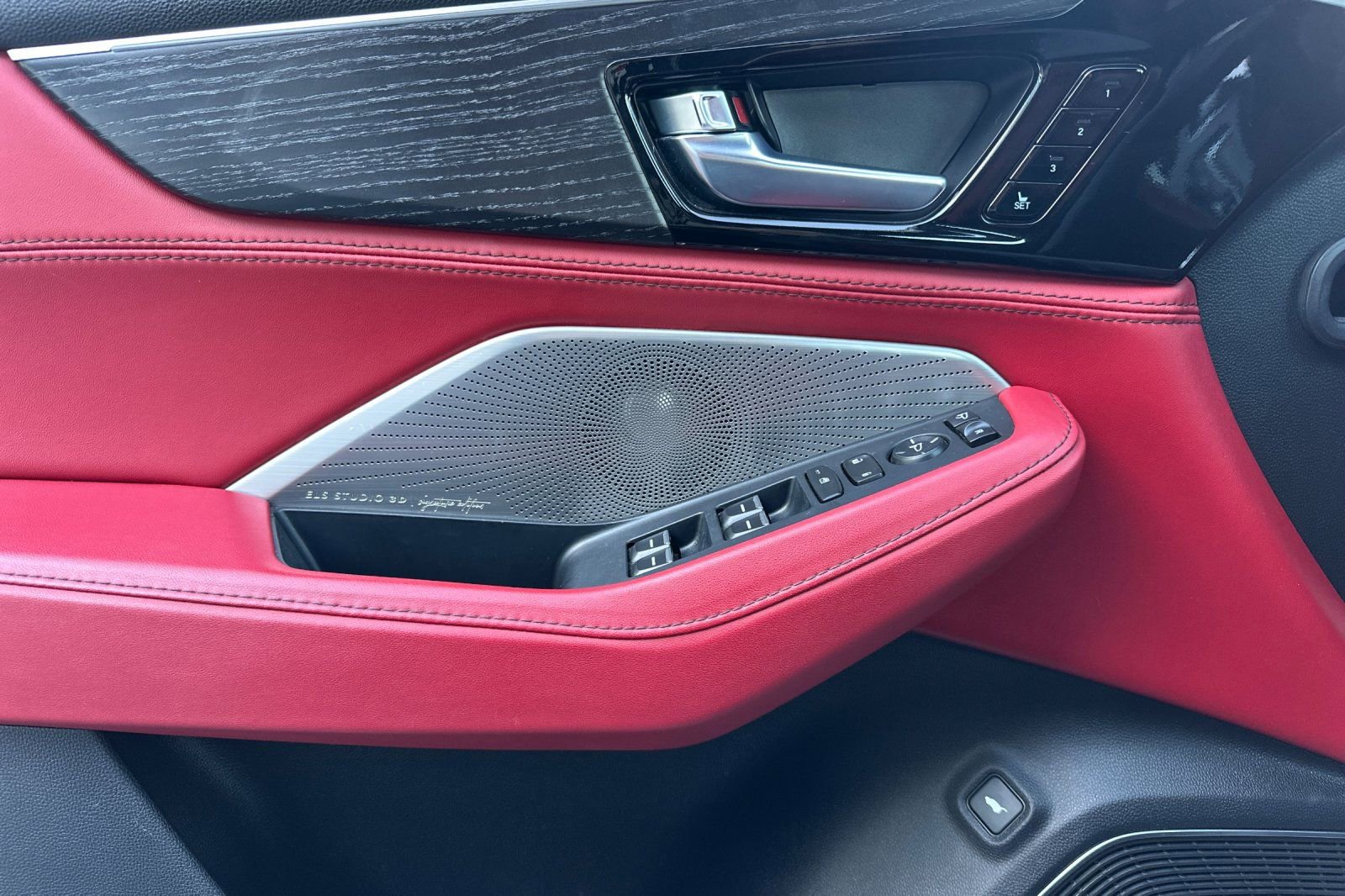 Used 2023 Acura MDX Type S image 11