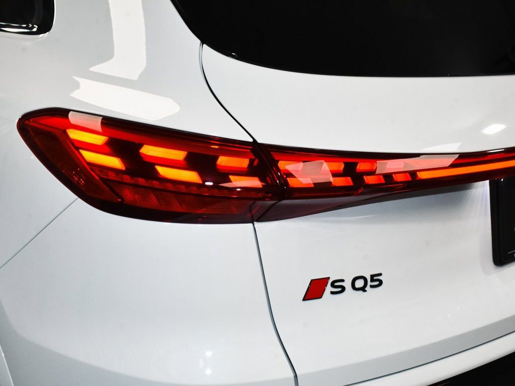 Used 2025 Audi SQ5 Premium Plus w/ Premium Plus Package image 74