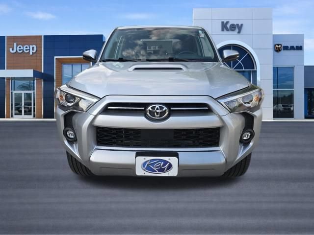 Used 2023 Toyota 4Runner TRD Off-Road Premium AWD/4WD image 2