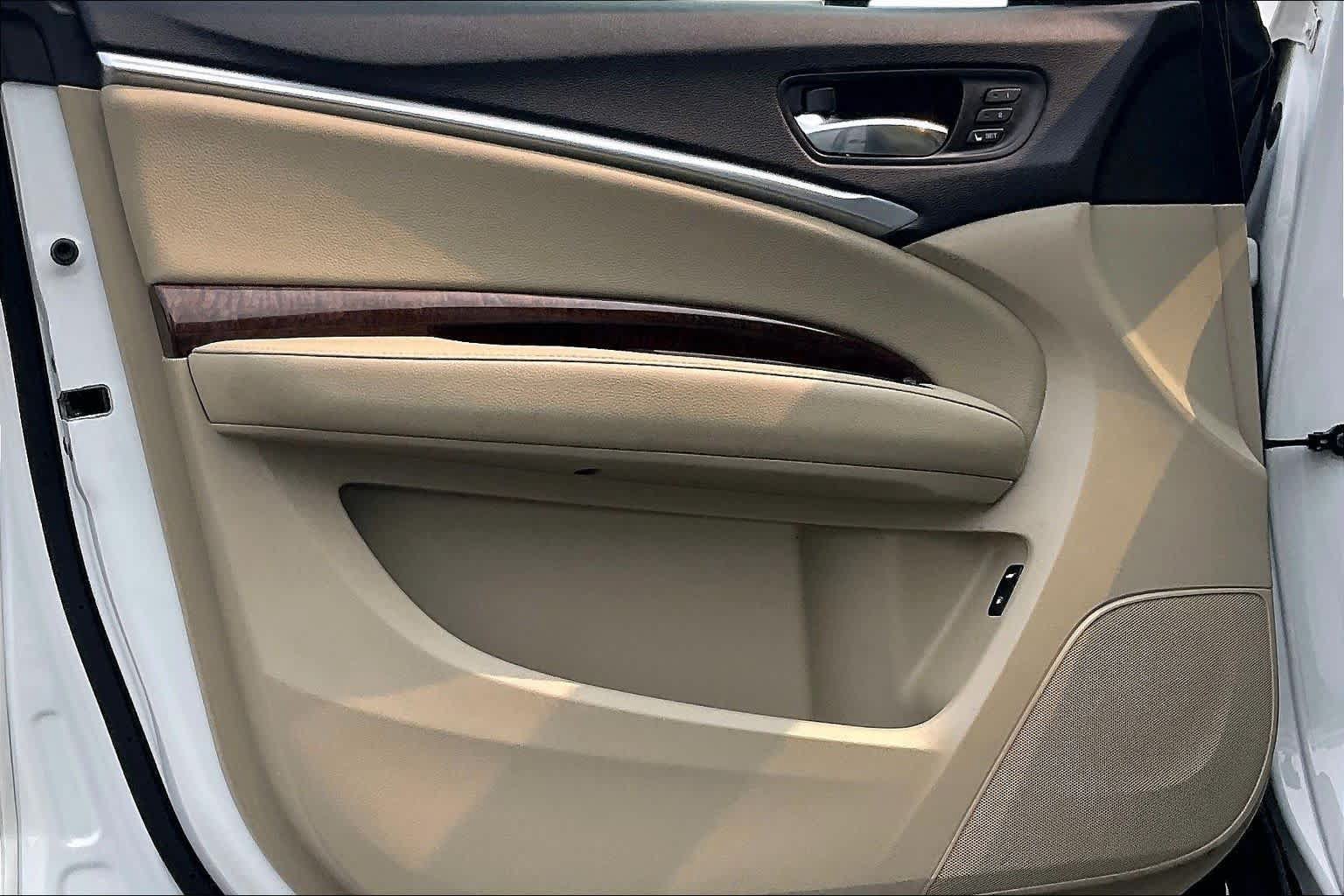 Used 2018 Acura MDX SH-AWD image 23