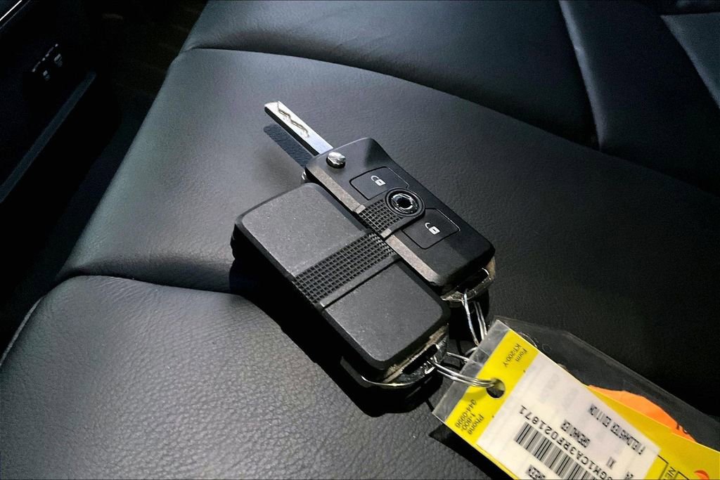 Used 2024 INEOS Grenadier Fieldmaster Edition image 33