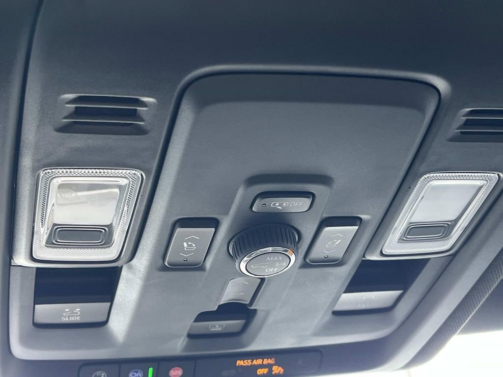 Certified 2025 Chevrolet Tahoe High Country image 26