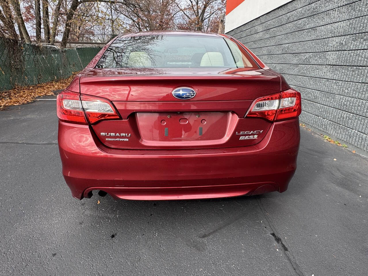 Used 2017 Subaru Legacy 2.5i w/ Alloy Wheel Package image 3