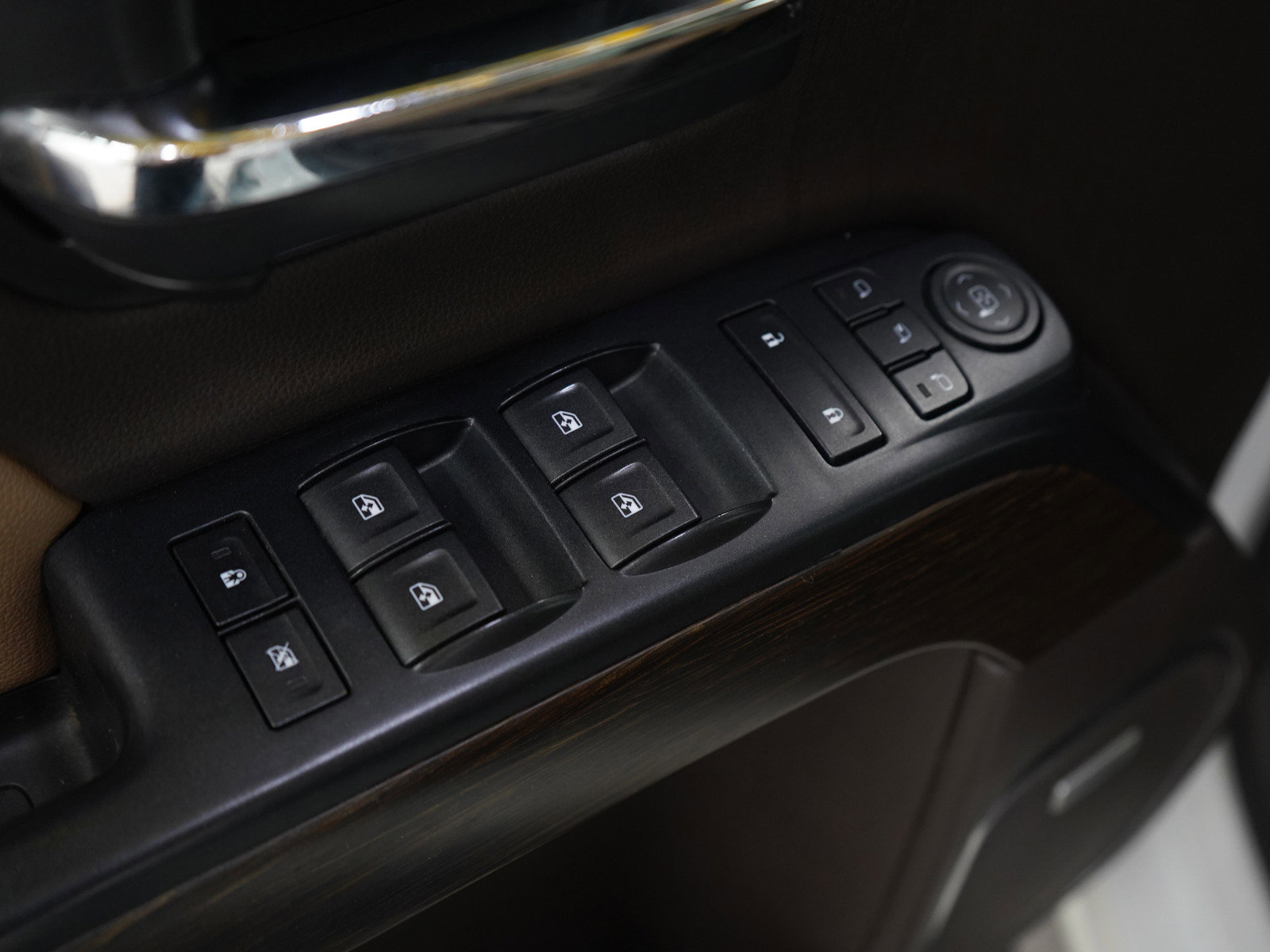 Used 2017 GMC Sierra 1500 Denali w/ Denali Ultimate Package image 18