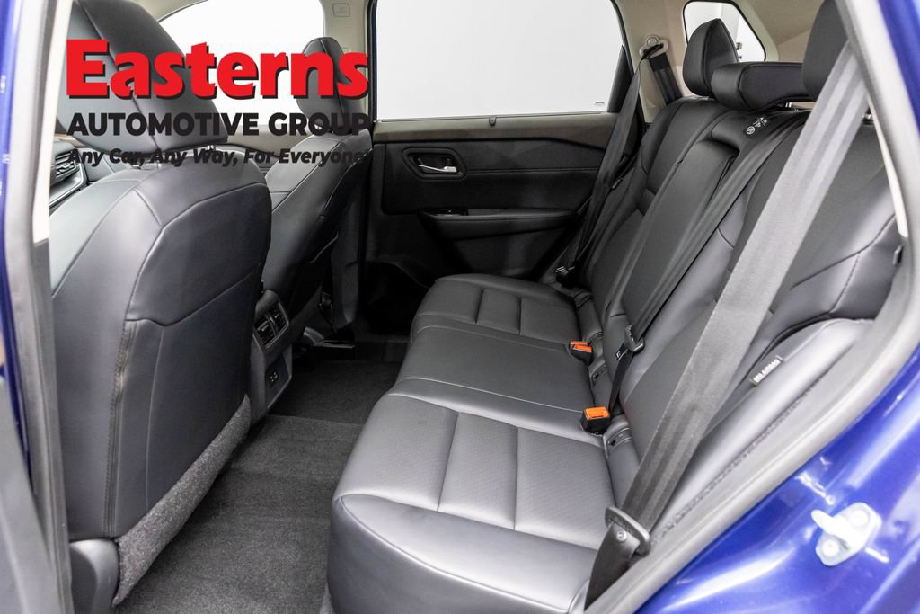 Used 2023 Nissan Rogue SV w/ SV Premium B Package AWD/4WD image 22