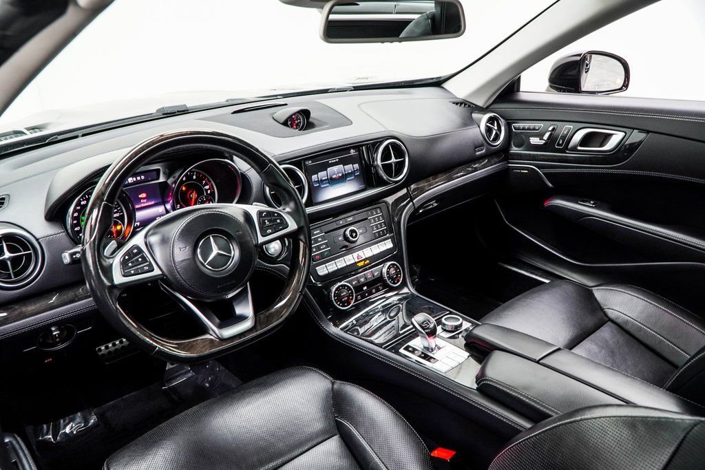 Used 2019 Mercedes-Benz SL 450 image 5