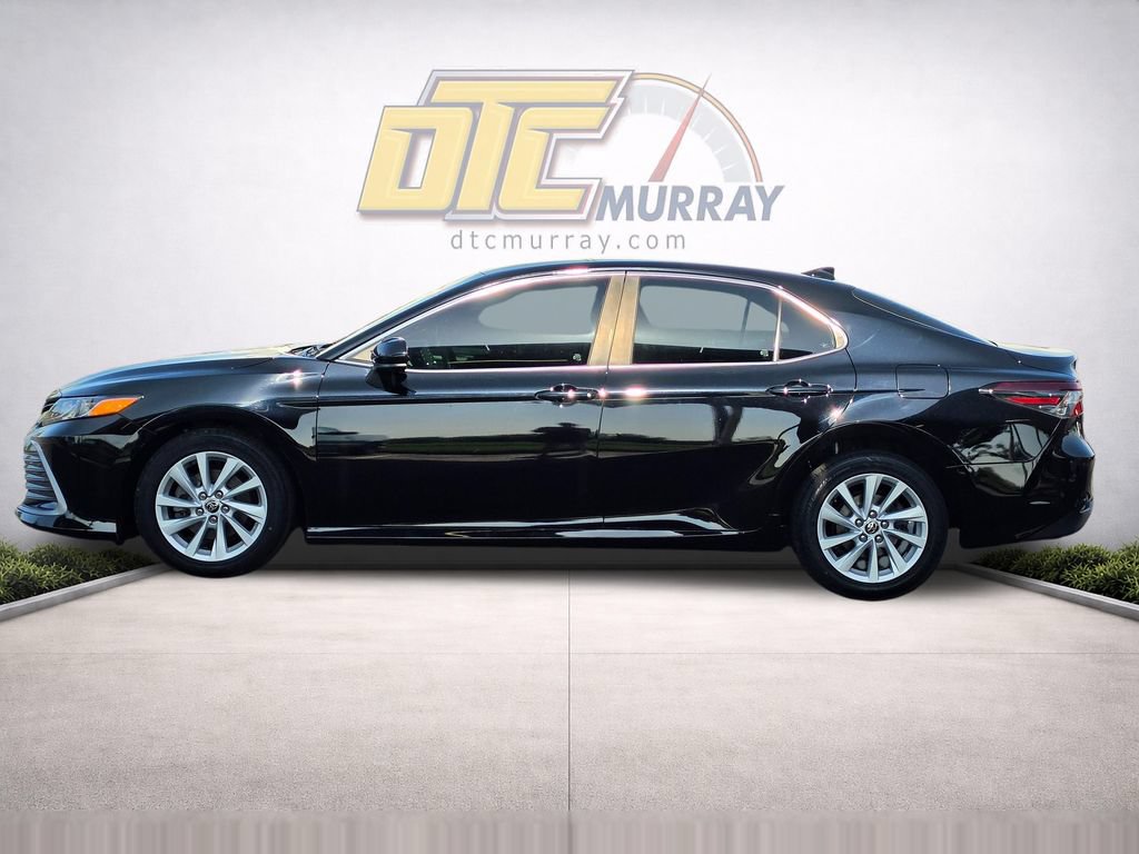 Used 2022 Toyota Camry LE AWD/4WD image 9