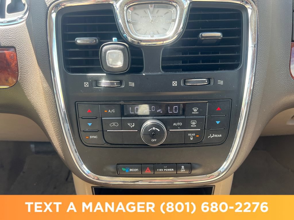 Used 2016 Chrysler Town & Country Touring FWD image 22