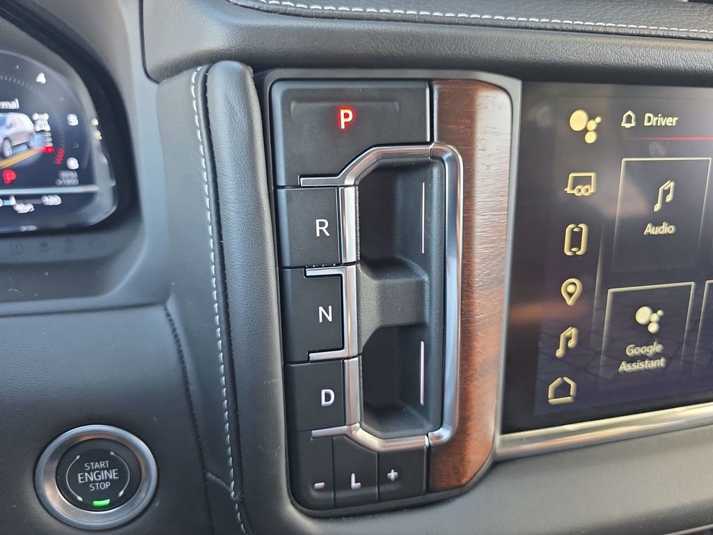 Used 2024 GMC Yukon Denali Ultimate image 16