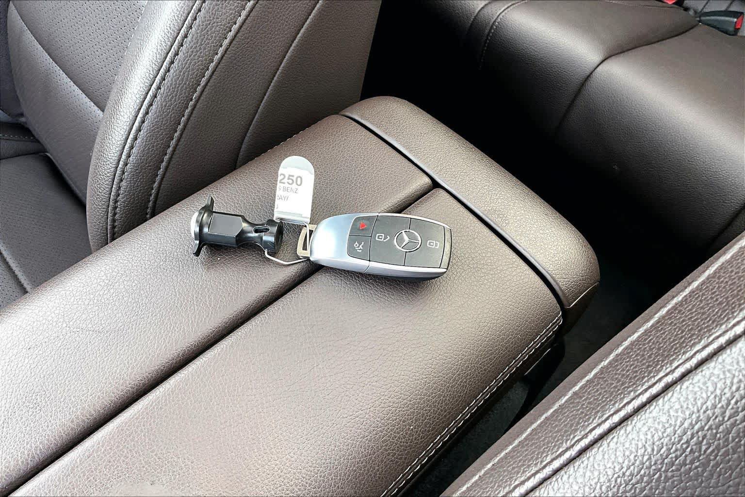 Used 2022 Mercedes-Benz GLE 350 4MATIC image 14