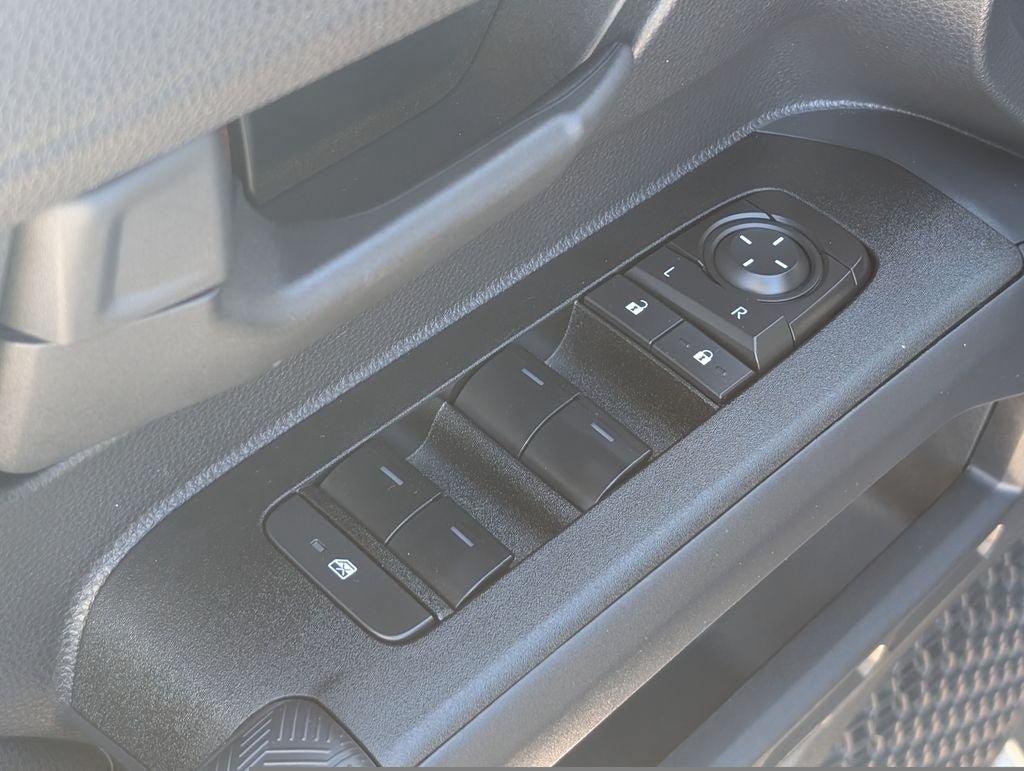 Used 2025 Toyota 4Runner SR5 AWD/4WD image 12