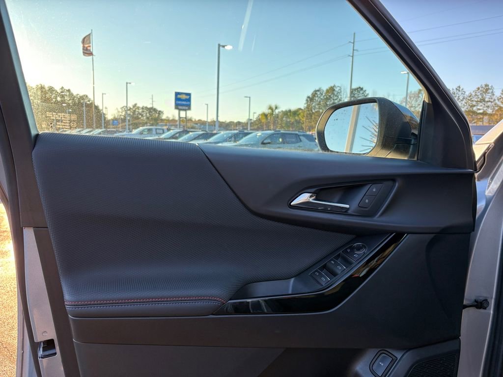 New 2026 Chevrolet Equinox RS image 11