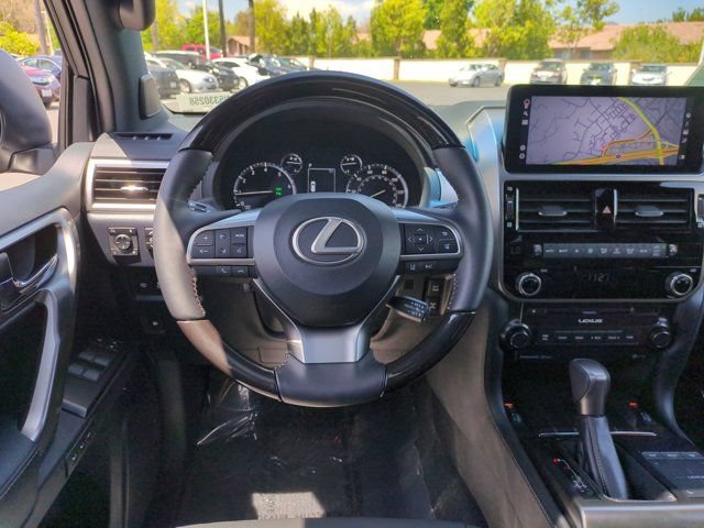 Used 2022 Lexus GX 460 Premium w/ Premium Package AWD/4WD image 16