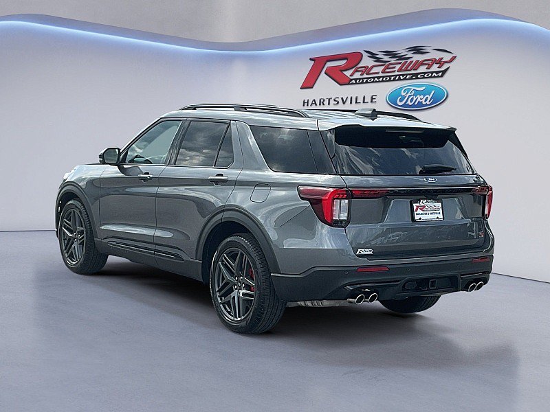 Used 2025 Ford Explorer ST AWD/4WD image 4
