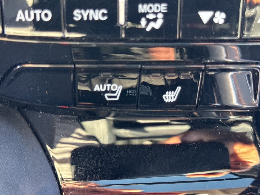 Used 2023 Acura MDX w/ Technology Package FWD image 25