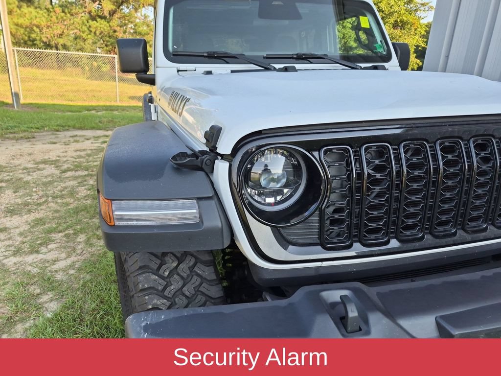 Used 2025 Jeep Wrangler Unlimited Sport AWD/4WD image 11