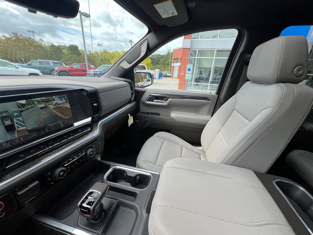 New 2026 Chevrolet Silverado 1500 LTZ w/ LTZ Premium Package image 16