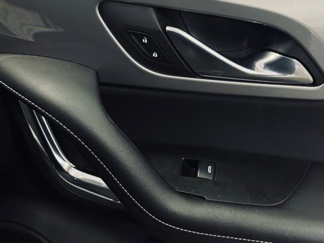 Used 2023 Chevrolet Blazer LT w/ Convenience Package image 16