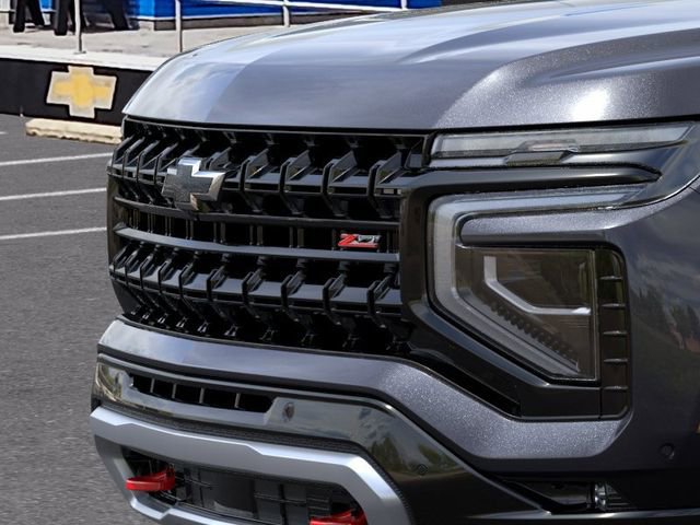 New 2026 Chevrolet Suburban Z71 w/ Comfort Package AWD/4WD image 13
