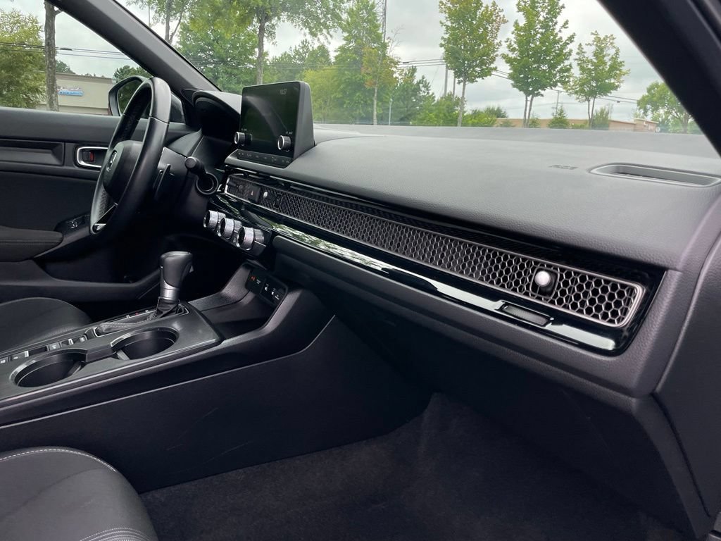 Certified 2025 Honda Civic Sport image 33