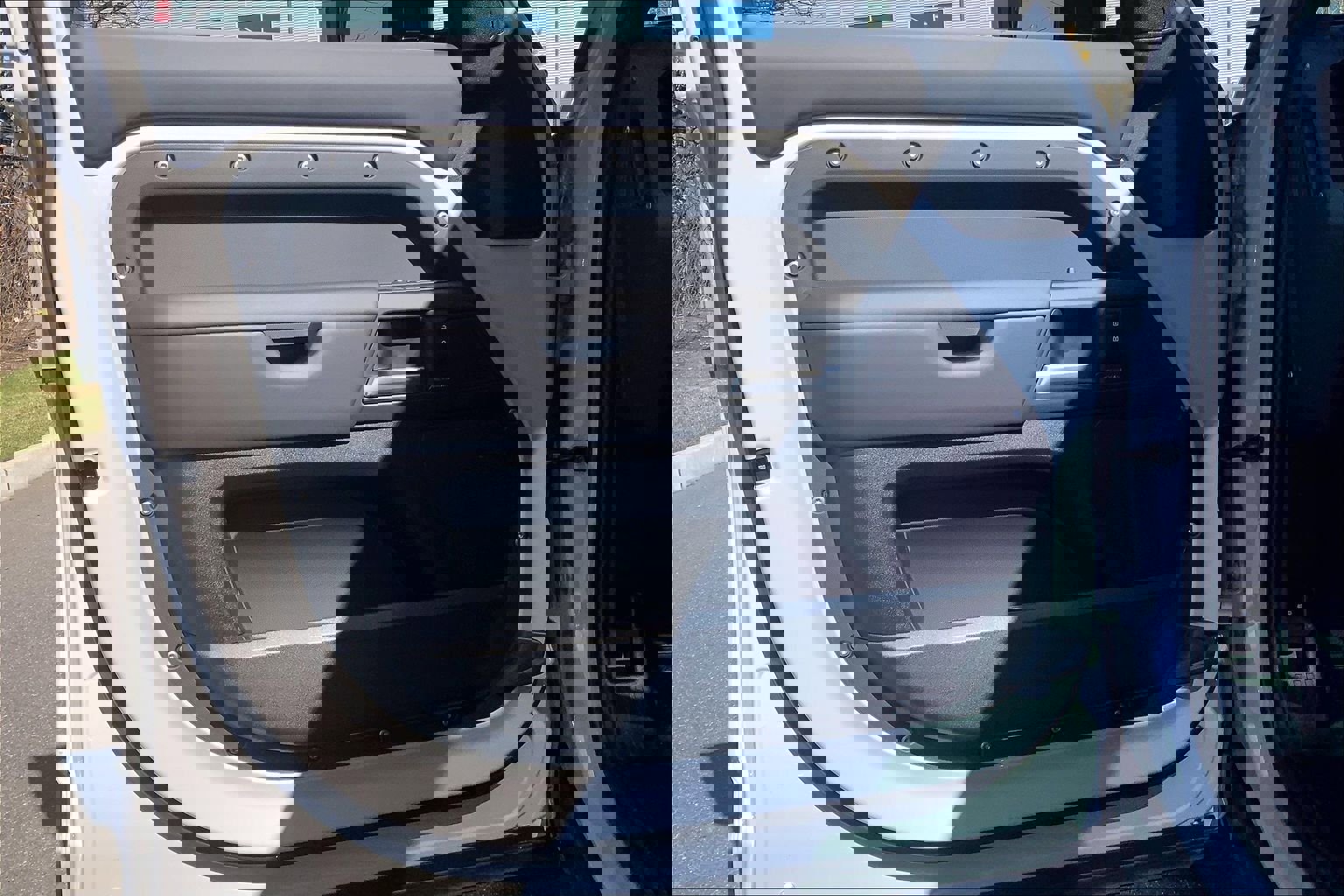 New 2026 Land Rover Defender 110 S image 10