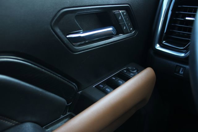 Used 2024 GMC Canyon AT4 w/ AT4 Premium Package image 15