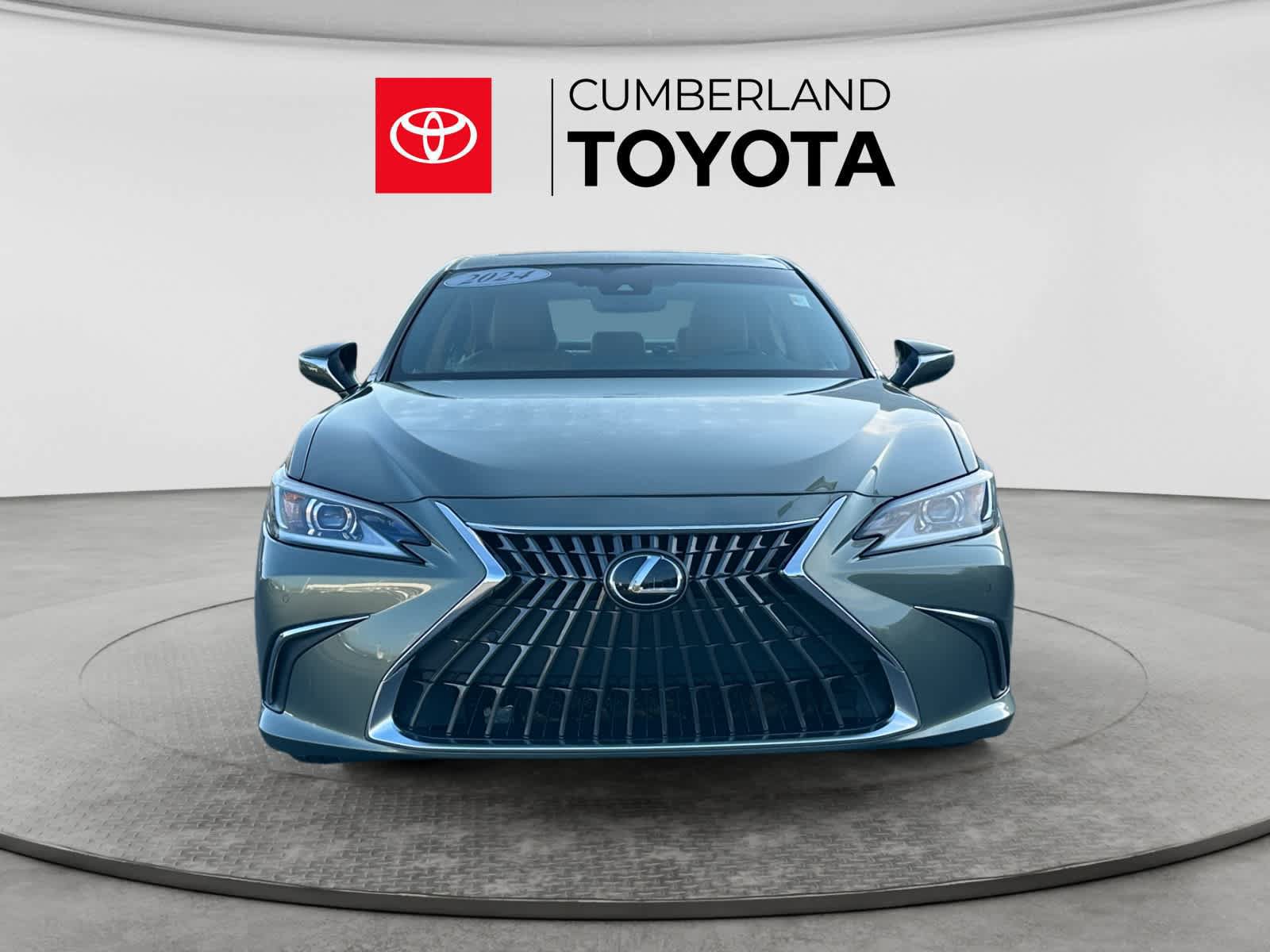 Used 2024 Lexus ES 350 w/ Accessory Package (Z1) FWD image 8