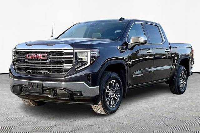 Used 2025 GMC Sierra 1500 SLT image 3