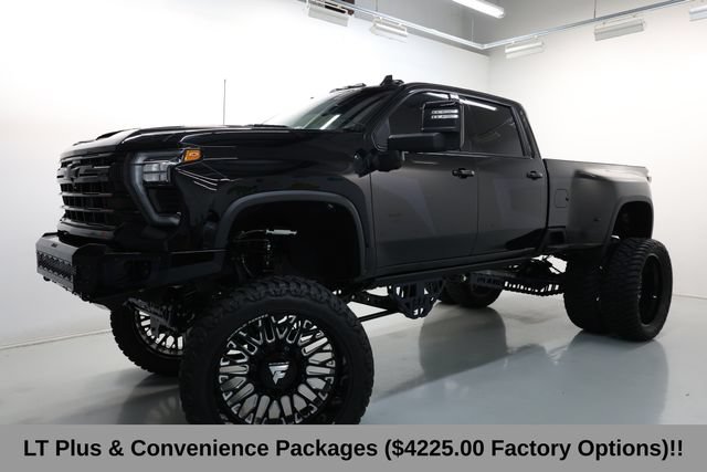 Used 2024 Chevrolet Silverado 3500 LTZ w/ LTZ Plus Package AWD/4WD image 27