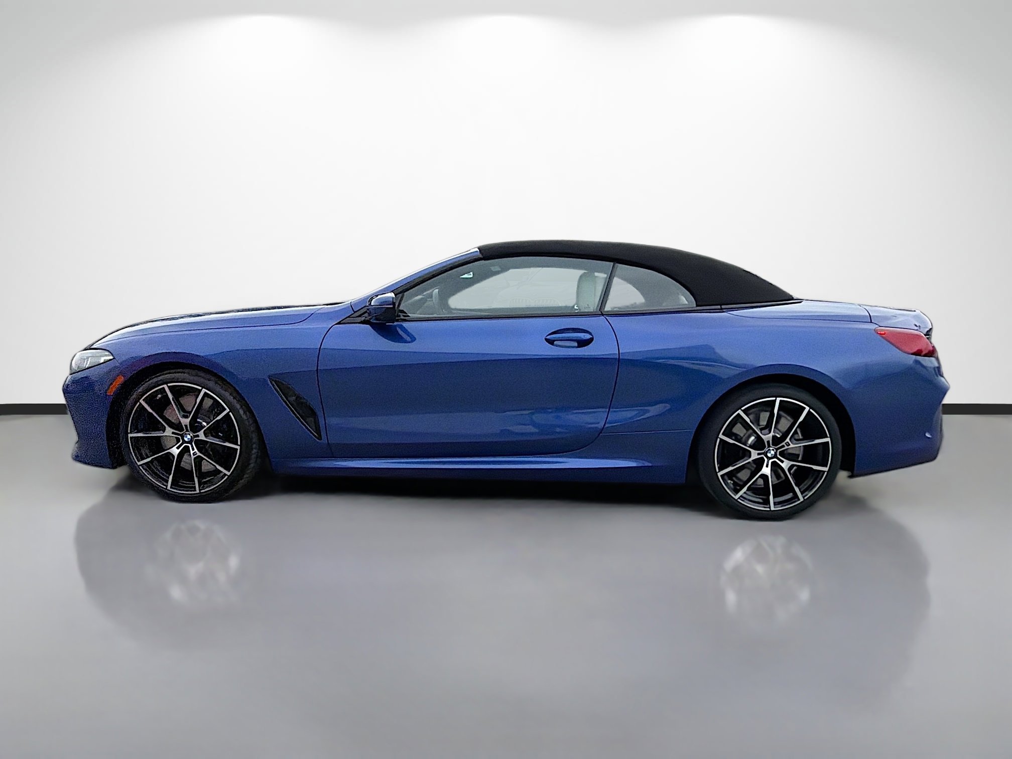 Used 2026 BMW 840i Convertible RWD image 6
