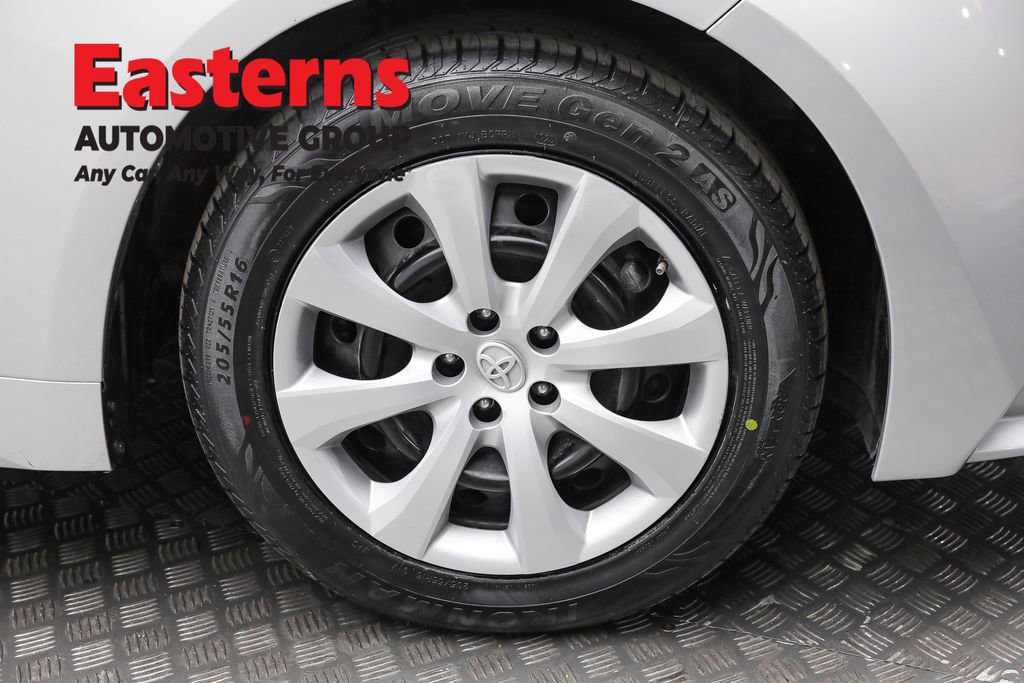 Used 2022 Toyota Corolla LE FWD image 31