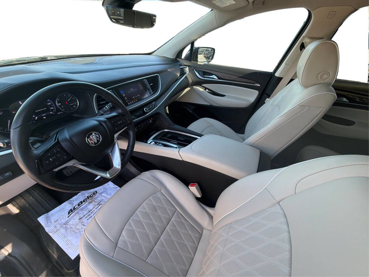 Used 2022 Buick Enclave Avenir AWD/4WD image 47