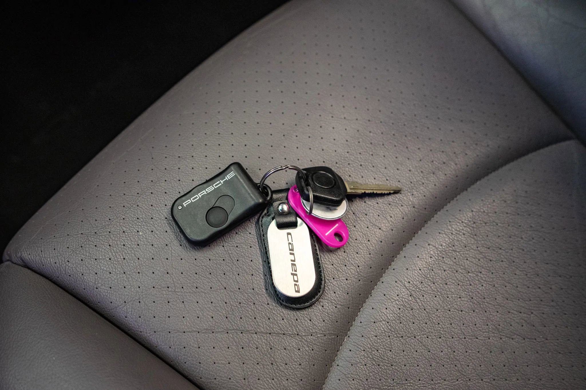 Used 1998 Porsche 911 Carrera 4S image 9